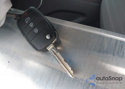 2017 Kia Forte S из США, поврежденный, VIN 3KPFL4A73HE144231